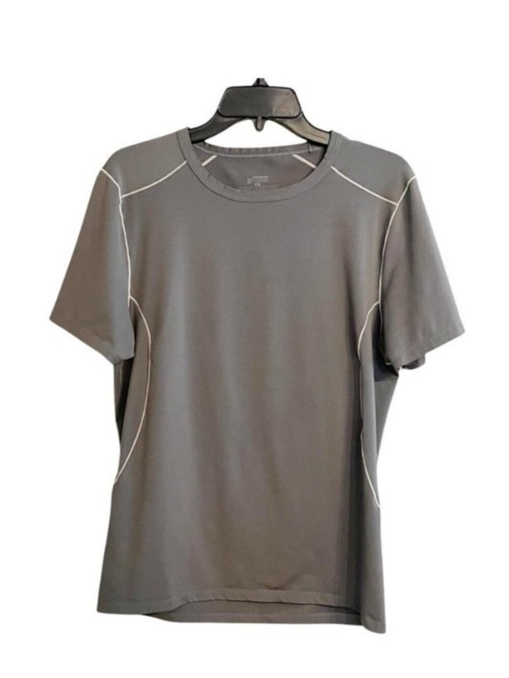 Patagonia Men's Gray Short Sleeve Crew Neck Activewear Casual Shirt Size Medium